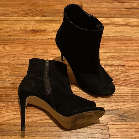 Steve Madden “Ladee” Open Toe Bootie - Picture 4 of 6
